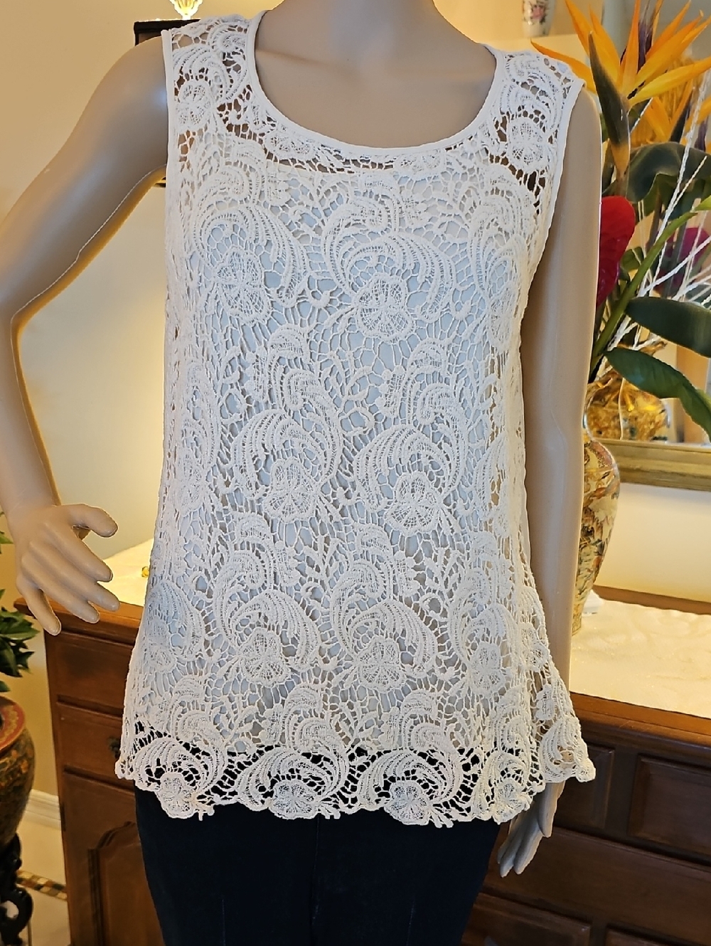 Cynthia Rowley White Crochet Lace Sleeveless Top